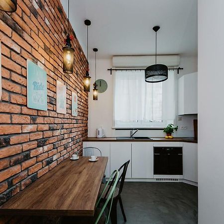 Shortstaypoland Aleje Jerozolimskie Varsovia Exterior foto