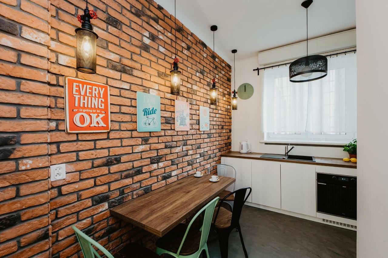 Shortstaypoland Aleje Jerozolimskie Varsovia Exterior foto